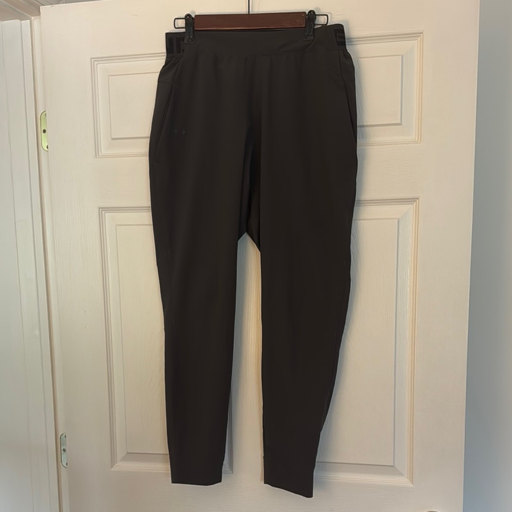 Women’s under armour pants